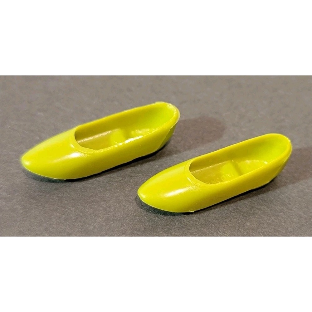 Vintage Barbie‎ Doll Lime Green Flats Shoes Closed Pointed Toe Shoes Doll